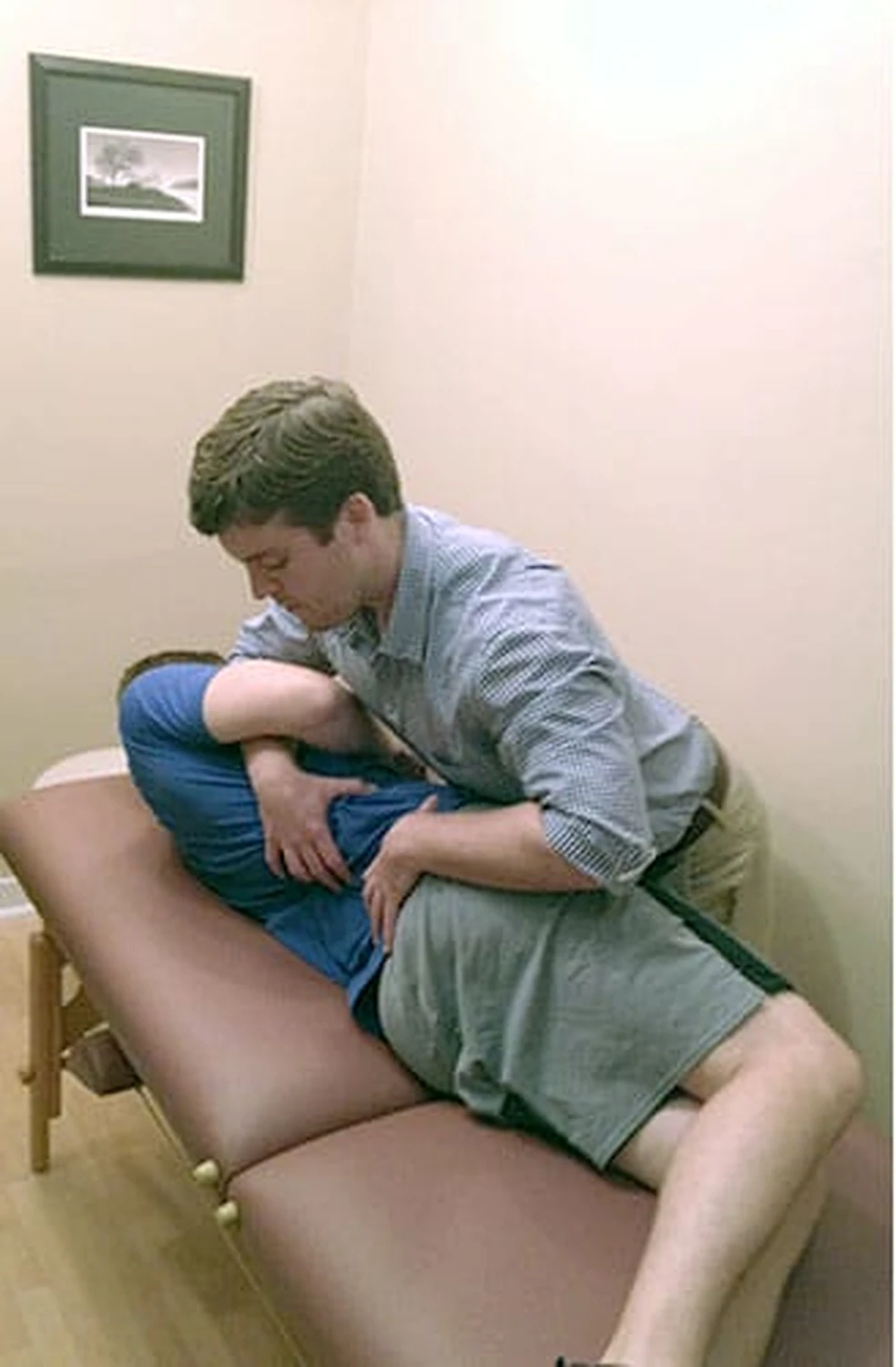 Hands-on physical therapy treatment